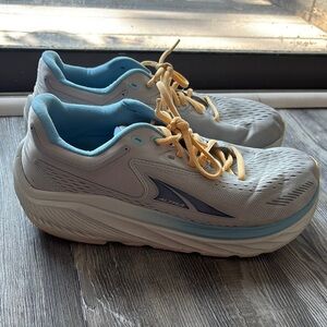 Altra Athletic Shoes with Light Blue and Yellow